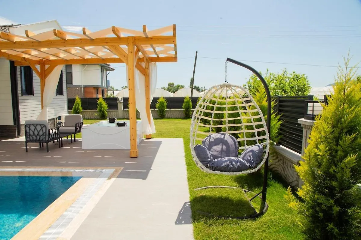 Luxury Villa With Private Pool And Jacuzzi Ortaca