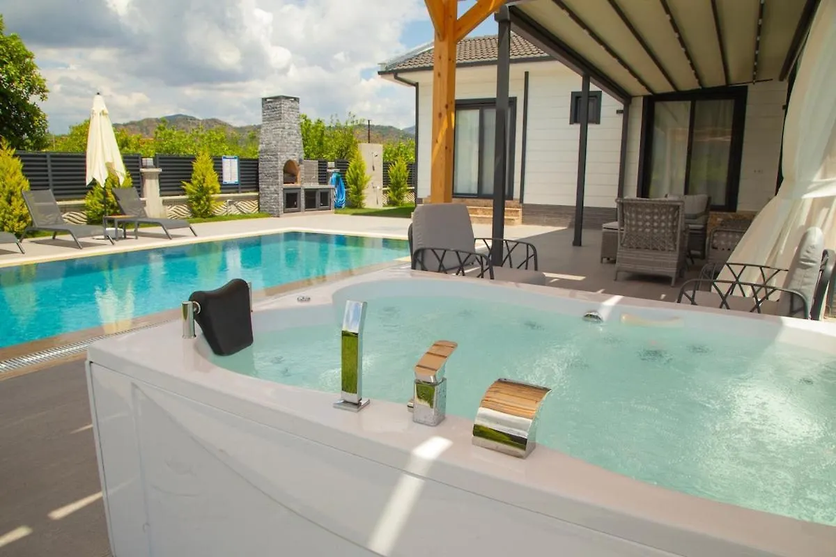 Luxury Villa With Private Pool And Jacuzzi Ortaca